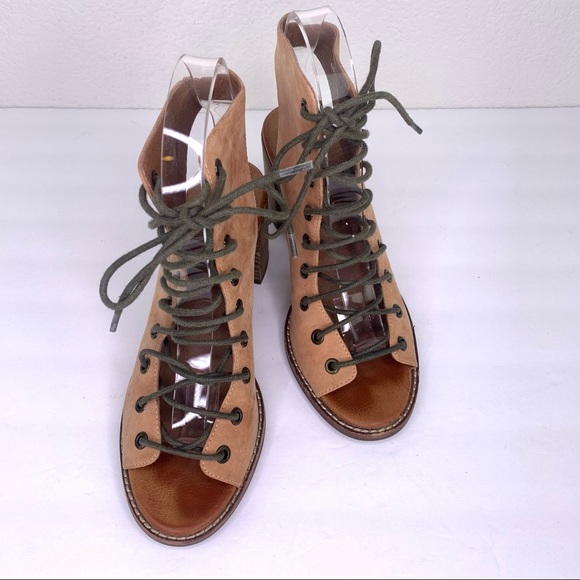 Jeffrey Campbell x Free People Love Lace-Up Heel - Picture 2 of 8